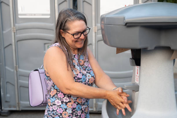 Portable Toilet Options We Offer in Kensington Park, FL